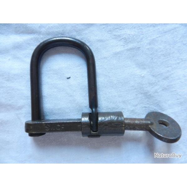 Ancien cadenas vintage SNCF type artillerie