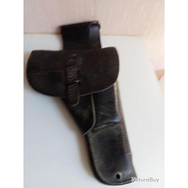 ETUI EN CUIR NOIR RIGIDE POUR LE P.38 DE LA SECONDE GUERRE MONDIALE