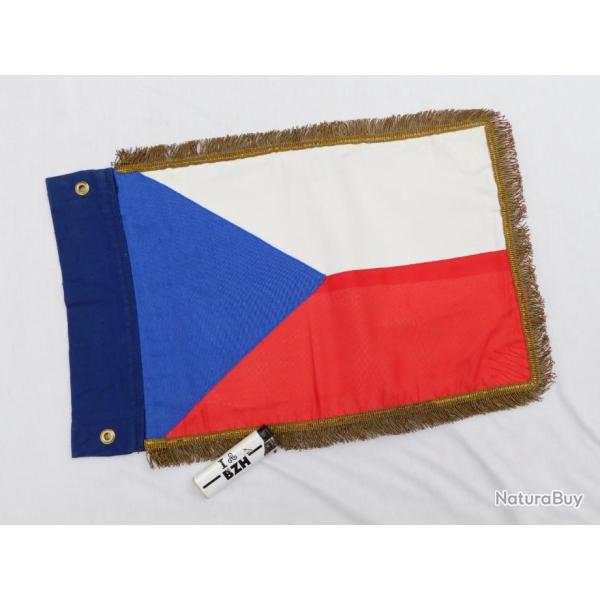 TCHECOSLOVAQUIE  / REPUBLIQUE SOCIALISTE  : DRAPEAU FANION VOITURE DIPLOMATIQUE