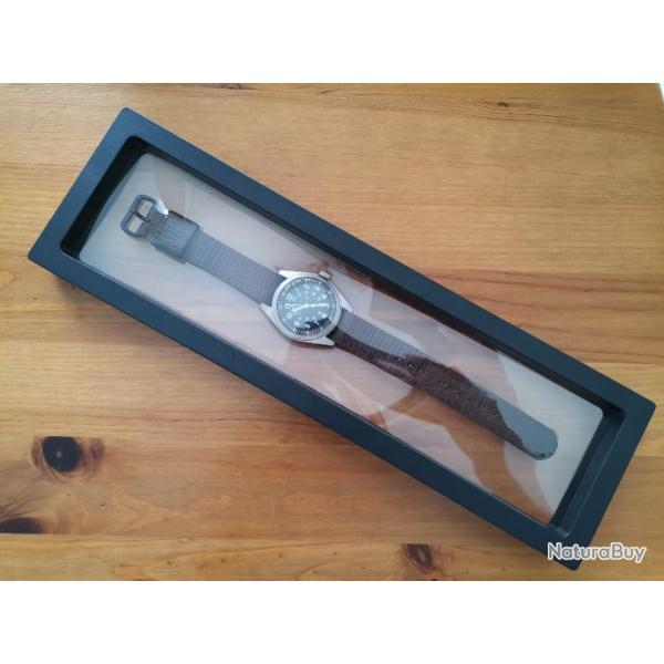 Cadre montre ou autre rangement manipulation exposition
