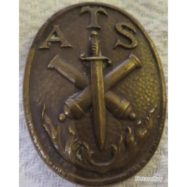 Rare plaque d'identit� en bronze d'un ouvrier de l'arsenal de Tarbes (fabrique de munitions)