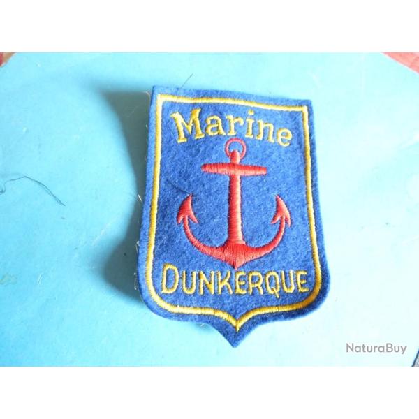 T INSIGNE TISSU MARINE