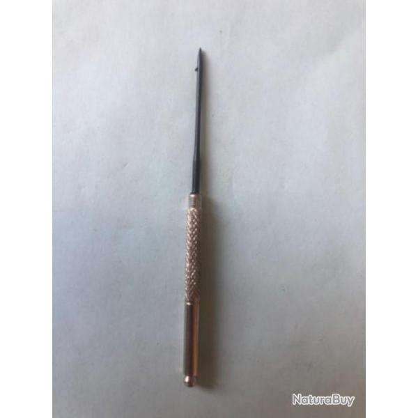 1 aiguille � graine 10 cm pic noir avec ardillon pour bouillette et app�t .p�che carpe