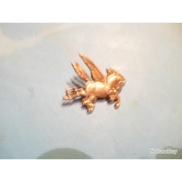 + INSIGNE CHEVAL AILE