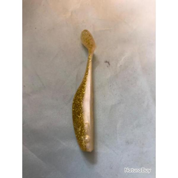 1 q paddler 8 cm 3,5 gr GOLDEN SHINER Manns Leurre souple p�che mer  quantum