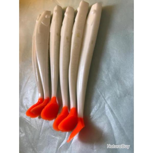 6 q paddler 12 cm 8 gr solid white Uv Manns Leurre souple p�che mer quantum