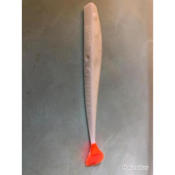 1 q paddler 12 cm 8 gr solid white Uv Manns Leurre souple p�che carnassier quantum