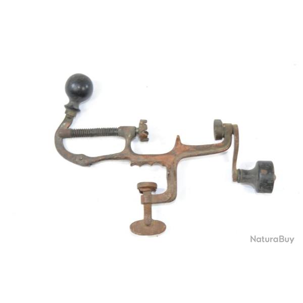 Ancien sertisseur de cartouches de chasse � broche calibre 16. Collection chasse rechargement
