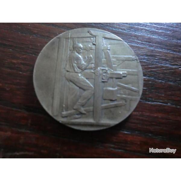 MEDAILLE ARGENT  ASSOCIATION  GENERALE  DES TISSUS ET DES MATIERES TEXTILE 1912
