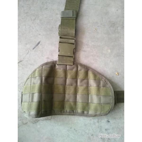 Plaque de cuisse syst�me MOLLE