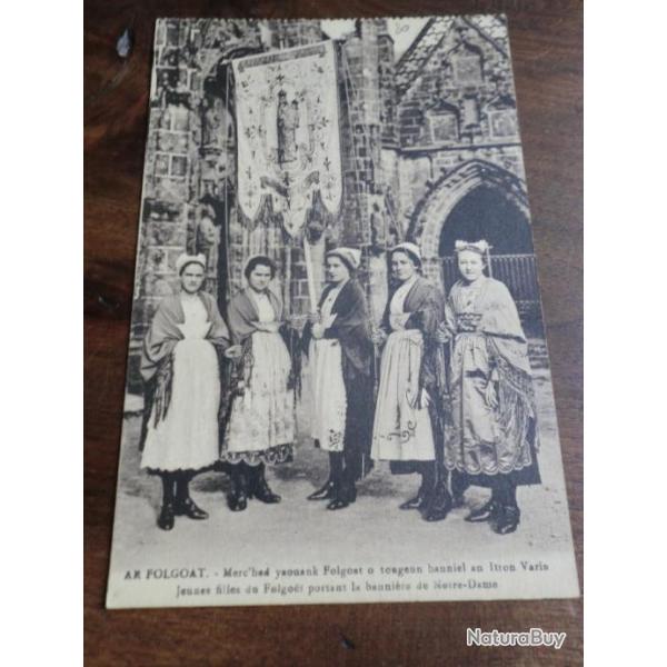 CP  dpt  29  AR FOLGOAT  JEUNES FILLES