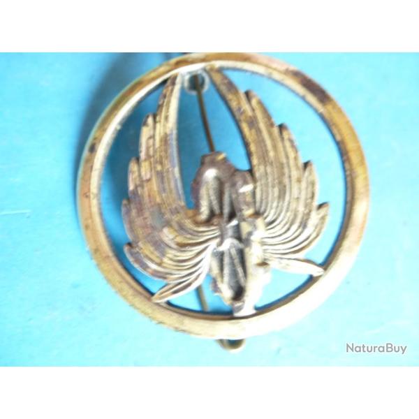 +INSIGNE DE BERET ROUE AVEC AILE