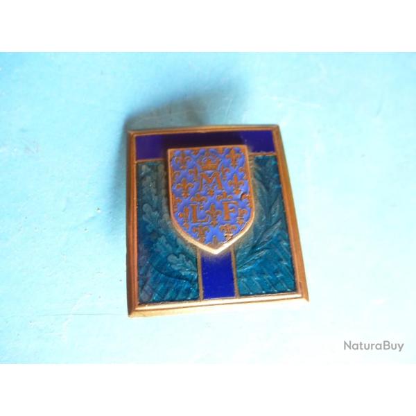 +INSIGNE ECOLE DE TRANSMISSIONS DE MONTARGIS EMAILLEE