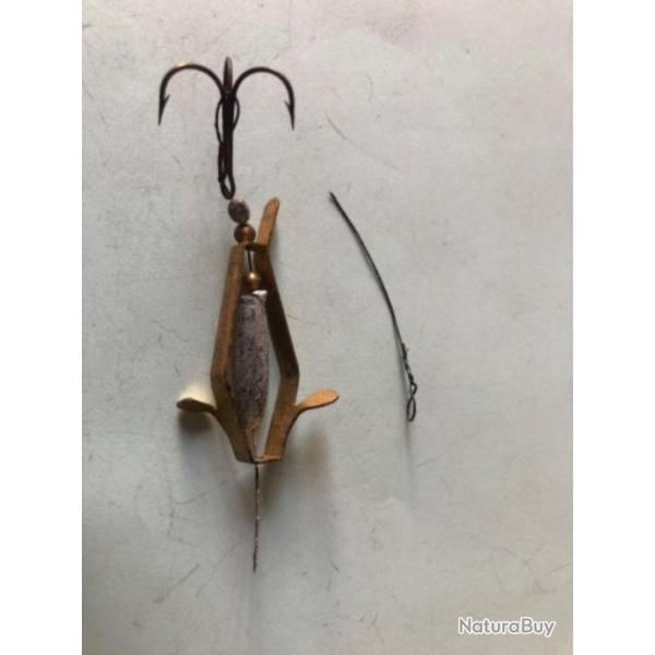 1 leurre heli devon 4 cm 7 gr p�che ancien collection CARNASSIER  cass� tortue