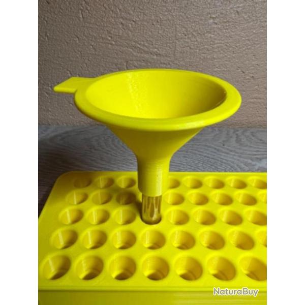 Entonnoir jaune sp�cialement con�u pour le rechargement des calibres 6.5 creedmoor
