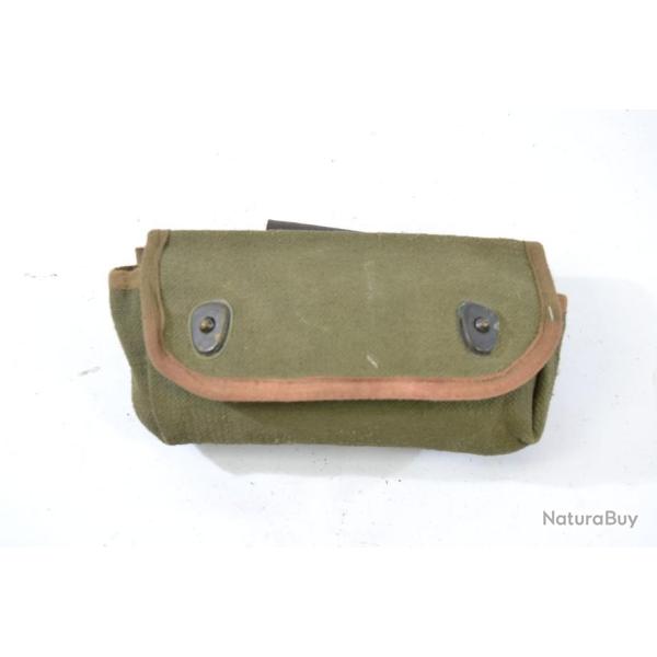 Pochette porte grenade ou pansement Arm�e Fran�aise, modification. Passant ceinturon. Chasse p�che B