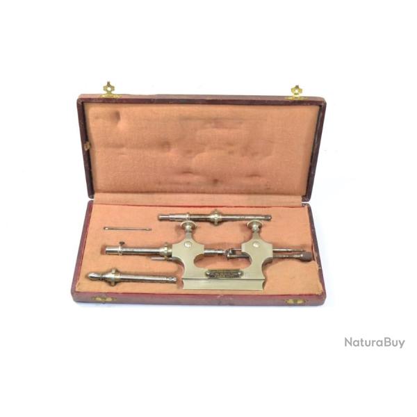 Tour miniature / petit Fisseau & Cochot Paris, horloger horlogerie m�canique armurier ajusteur outil