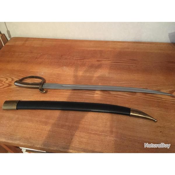 Sabre de collection avec son fourreau