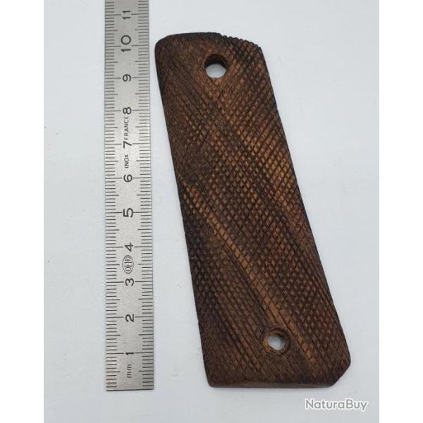 Plaquette bois gauche  : Colt 45.