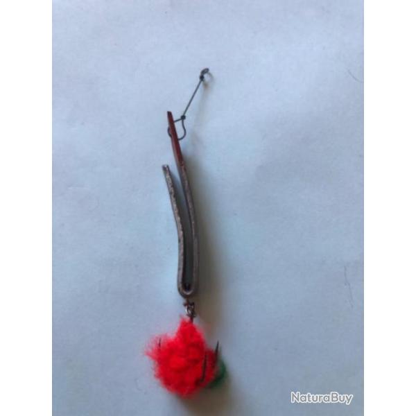 1 cuillre mtal repli 5 cm pche carnassier occasion collection.A3 . Fabrication artisanale?