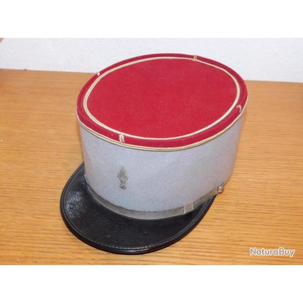 kepi Kpi arme franaise gris et rouge CAVALERIE