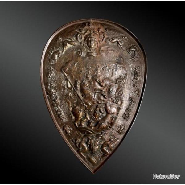 BOUCLIER d�coratif - France - XIX�me si�cle