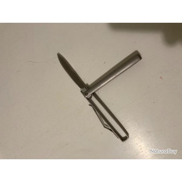 couteau � syst�me original