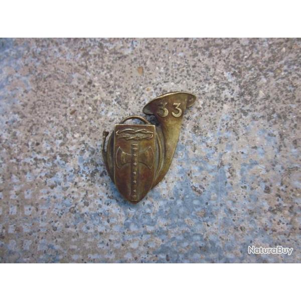 France WW2 - Rarissime insigne du 33e bataillon de chasseurs � pied