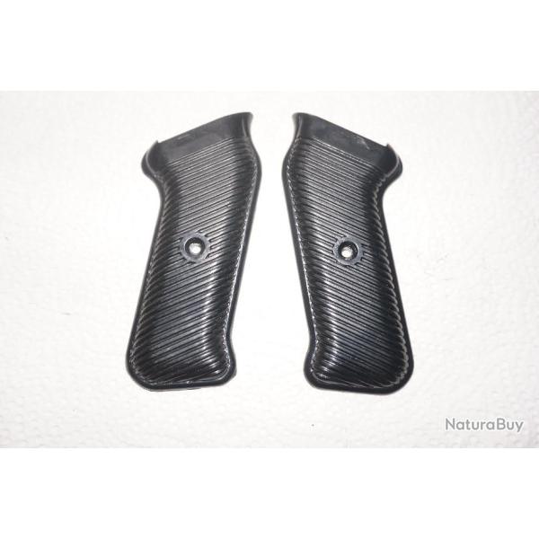 Paire de plaquettes pour pm Schmeisser MP40