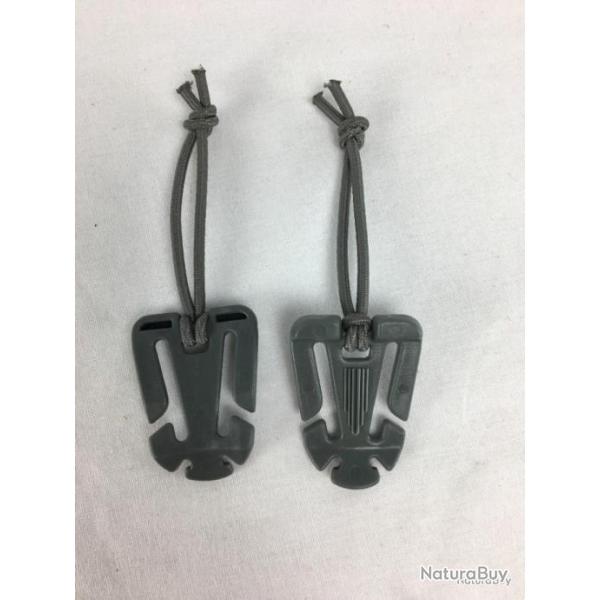 Attache sangle pour Camelbak