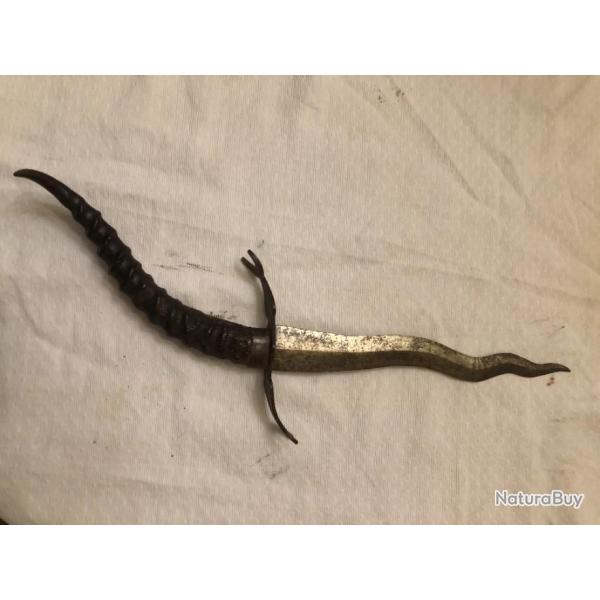 couteau dague ancienne corne de gazelle
