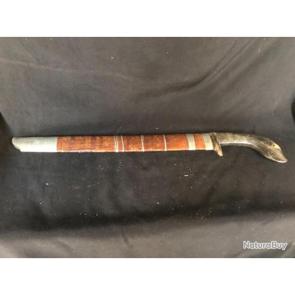 couteau machette manche en corne sculpte en forme de tete de phoque