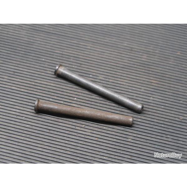 Tige guide inconnue , pi�ce creuse REF 47