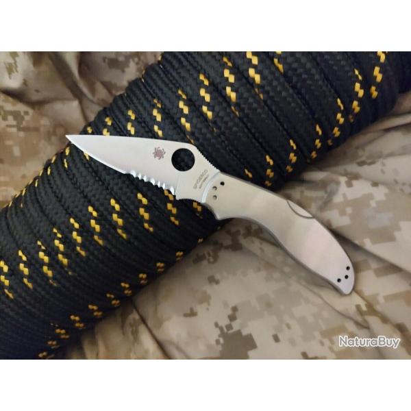 Couteau Spyderco UpTern Combo Lame Acier 8Cr13MoV Manche Acier Lockback Clip SC261PS