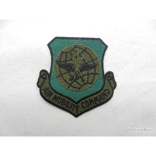 insigne badge militaire de division US am�ricain Air mobilit� command