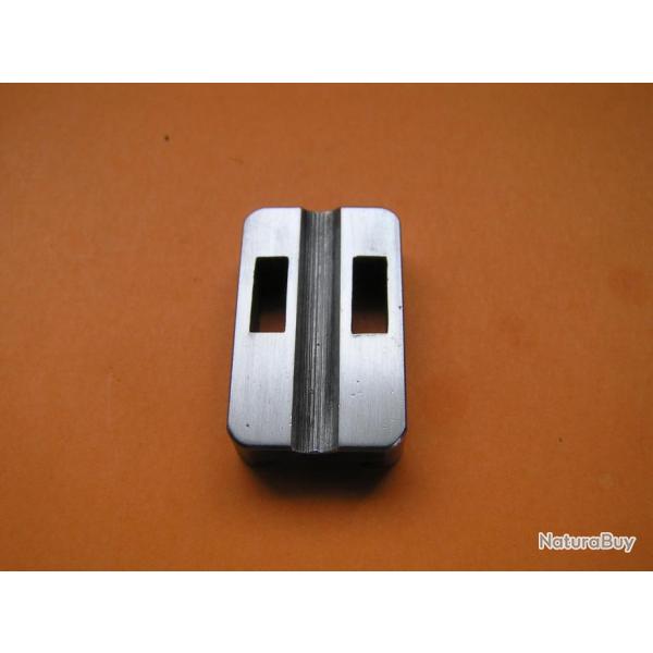 EMBASE AVANT POUR MONTAGE A CROCHETS L 32