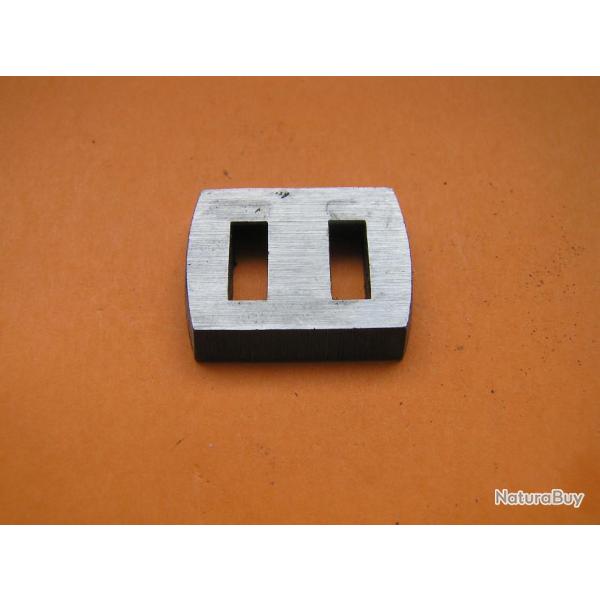 EMBASE AVANT PLATE POUR MONTAGE A CROCHETS