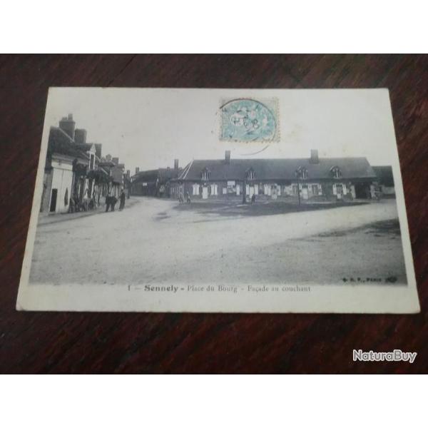 CP  dpt  45   SENNELY   PLACE DU BOURG