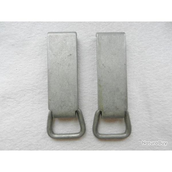 2 attaches passants de ceinturon DDR Allemagne de l'Est