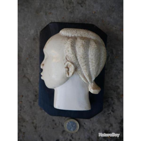 T�te de femme africaine sculpt�e - livraison gratuite (voir descriptif)