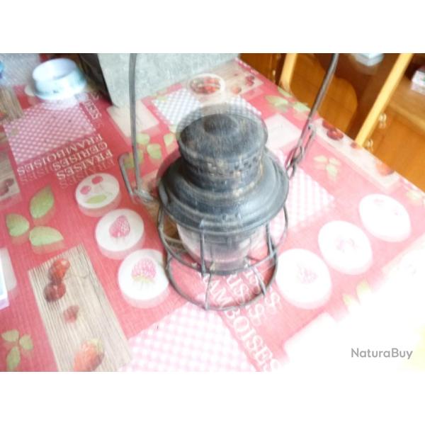 LANTERNE US WW1 AVEC VERRE MARQUER ( DIETZ VULCAN NEW YORK U S A )