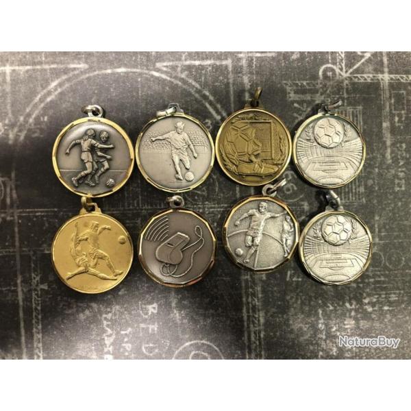 LOT MEDAILLE FOOT