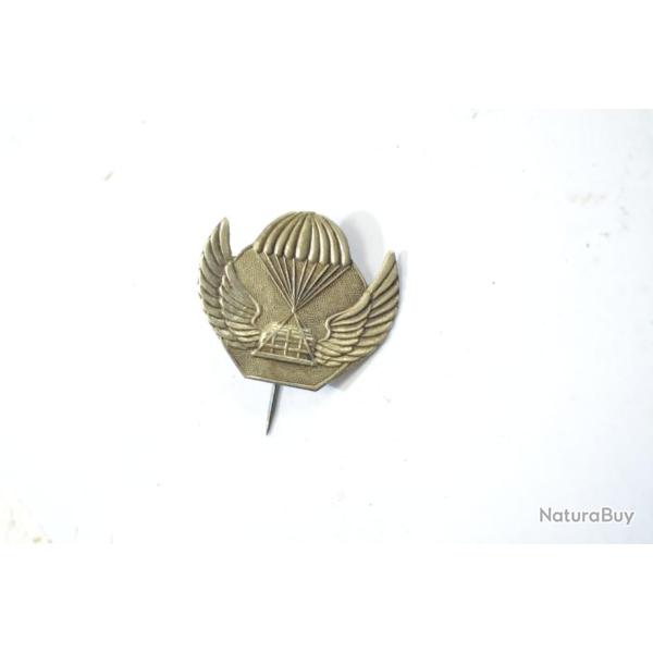 Petit insigne / broche brevet de ravitaillement par air - parachutiste