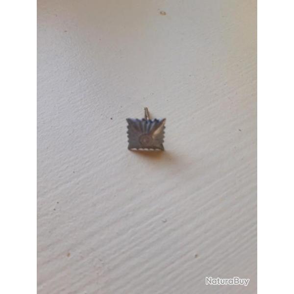 CLOU POUR INSIGNE D EPAULE WH,MODELE ARGENT�