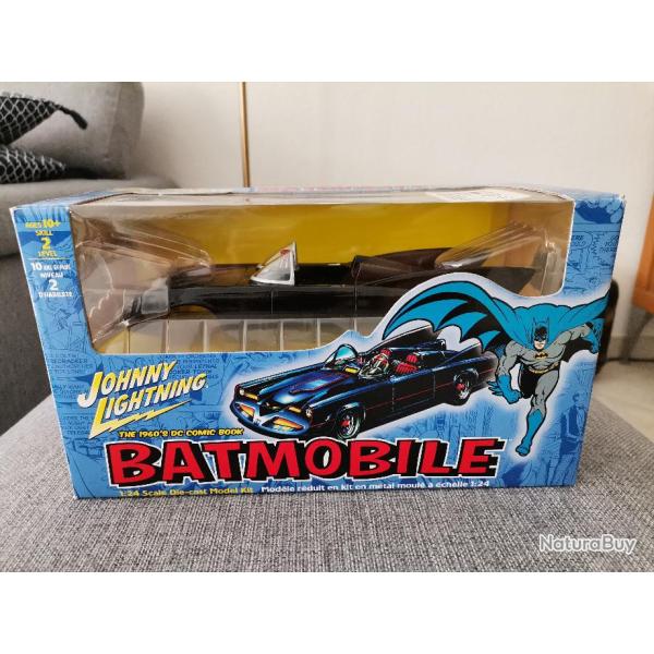 Maquette Batmobile 1960 1/24�me Johnny Lightning 6904 neuve