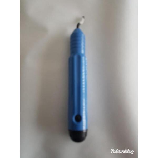 Ebavureur porte lames