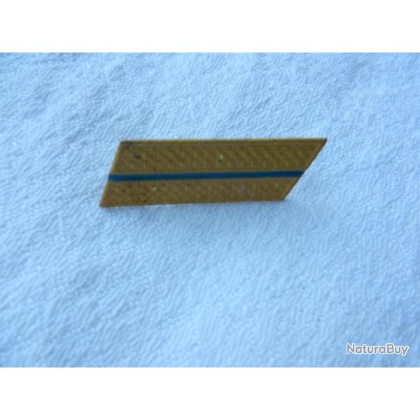 galon m�tal de calot de caporal aviation