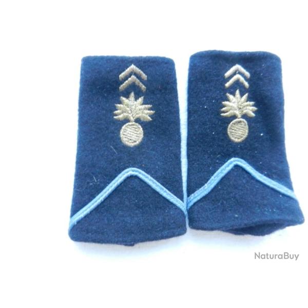 anciens fourreaux d'�paule �cole militaire