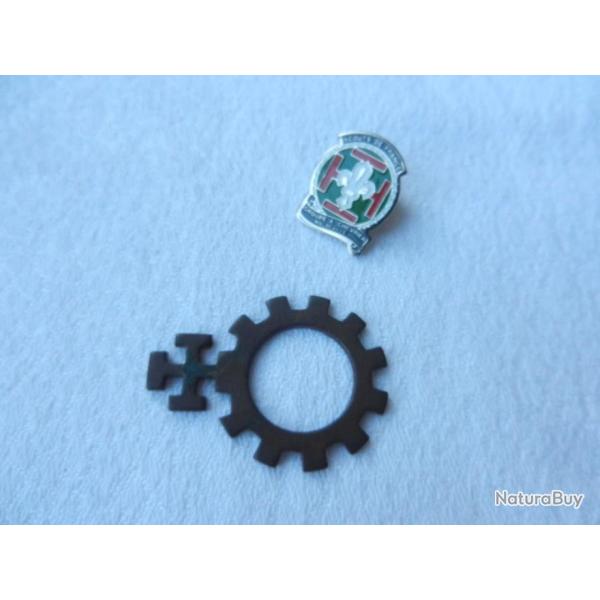dizainier de scout + insigne pin's groupe A Chevrier Max�ville