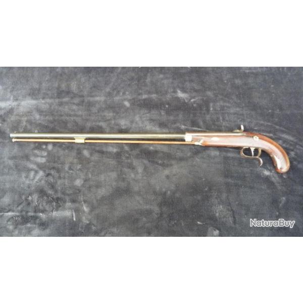 Pistolet a percussion a long canon superbe �tat.